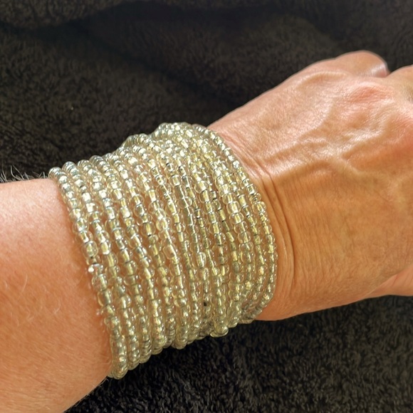 Fun Festive Gray/Smoky Bead Stretch Bracelet - Picture 3 of 4